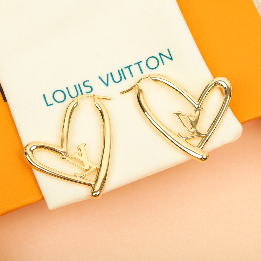 Louis Vuitton Fashion Love Heart Earrings - Original Replica Club