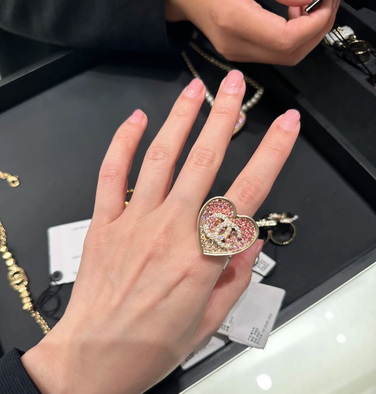 Chanel Pink Color Gradient Diamond Heart Ring - Original Replica Club