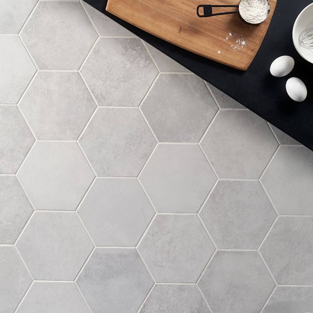 Ivy Hill Tile Hayes Blanco 7.87 in. x 9.44 in. Matte Porcelain Floor and Wall Tile (9.84 Sq. ft./Case)(Matte Porcelain)