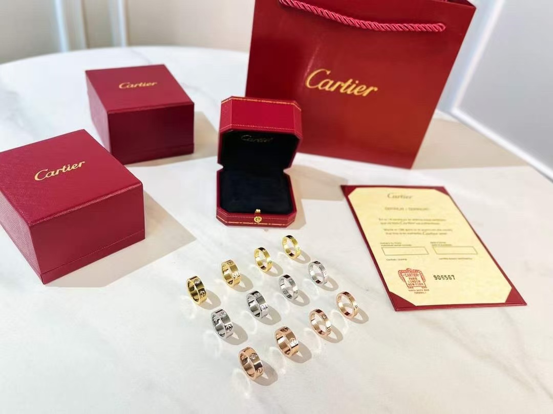 Cartier LOVE LEVE Ring - Original Replica Club