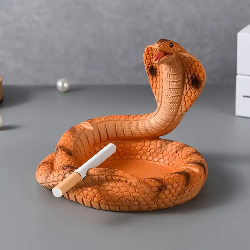 VenomTray™ - Cobra Snake Ashtray - Image 3 VenomTray™ - Cobra Snake Ashtray - Image 3