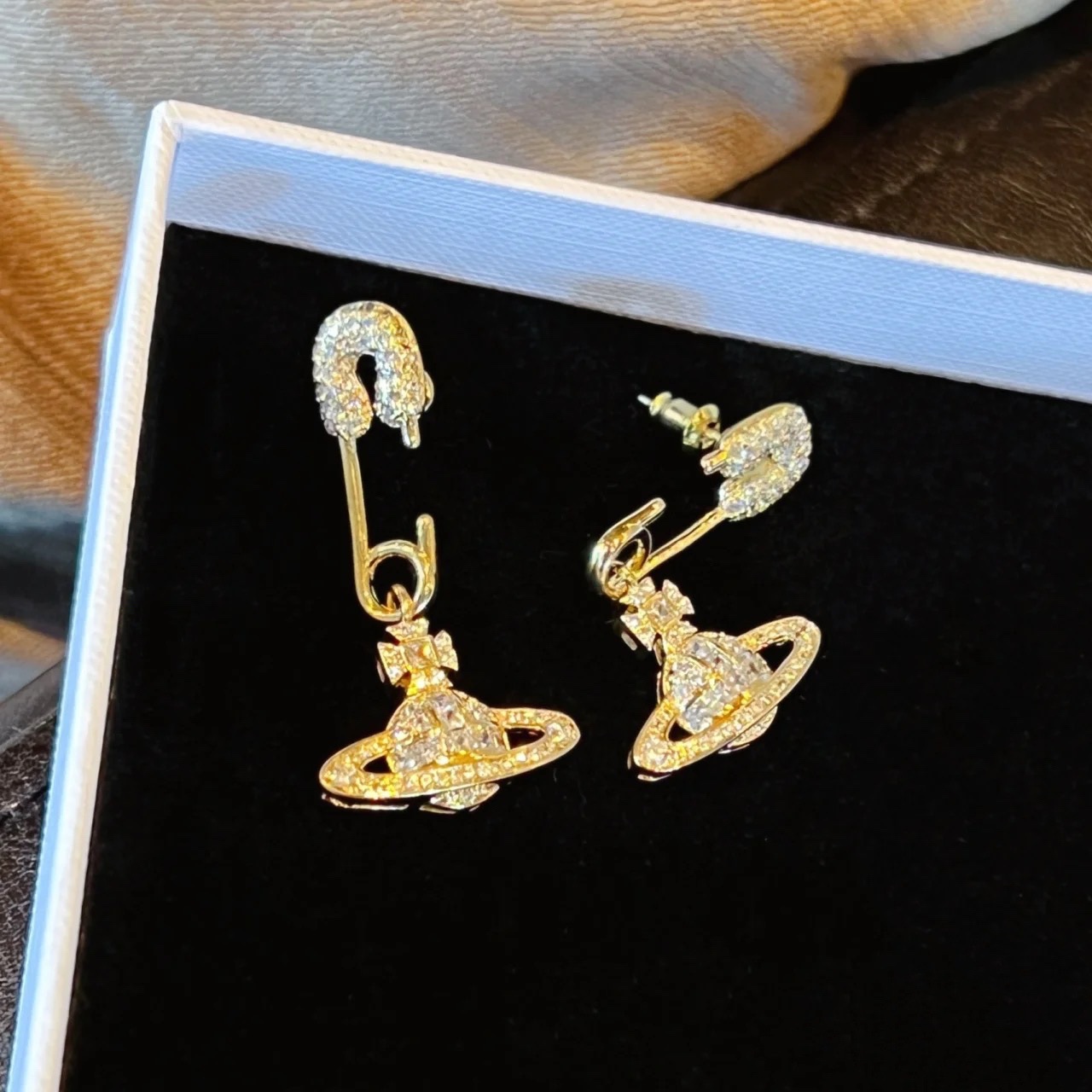 Vivienne Westwood Diamond Inlay Paperclip Saturn Earrings - Original Replica Club