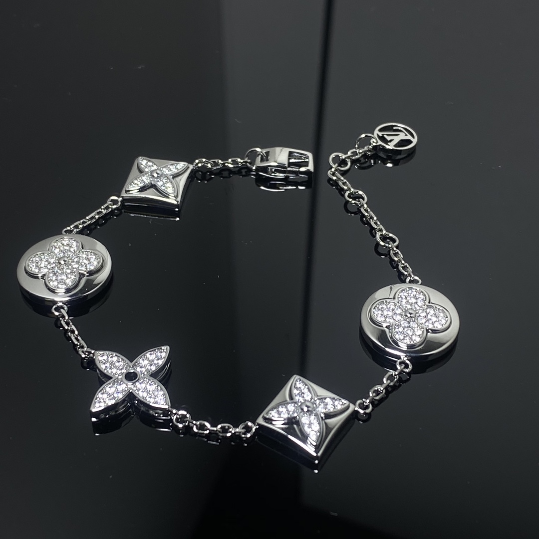Louis Vuitton 5 Motifs Diamond Sun Star Bracelet - Original Replica Club
