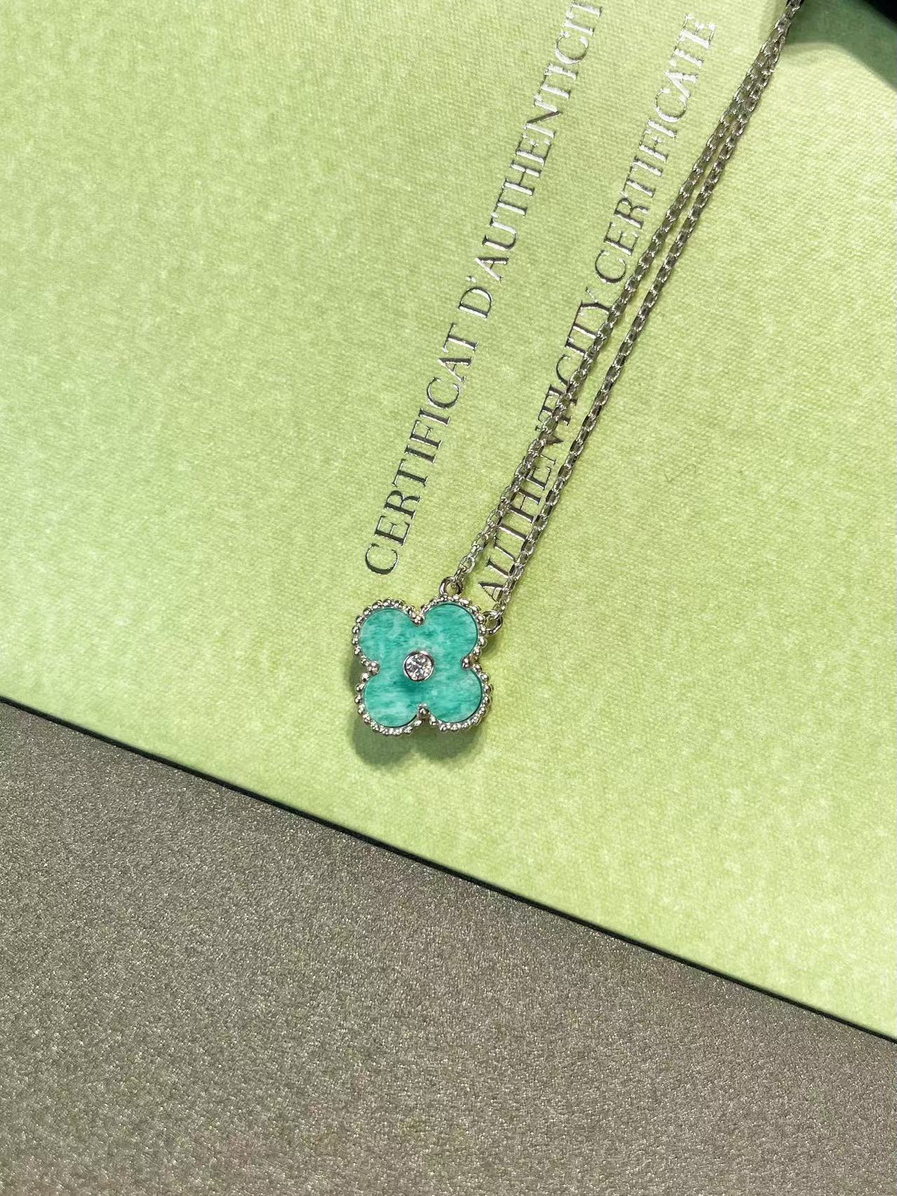 VCA Vintage Alhambra Pendant Necklace - Original Replica Club