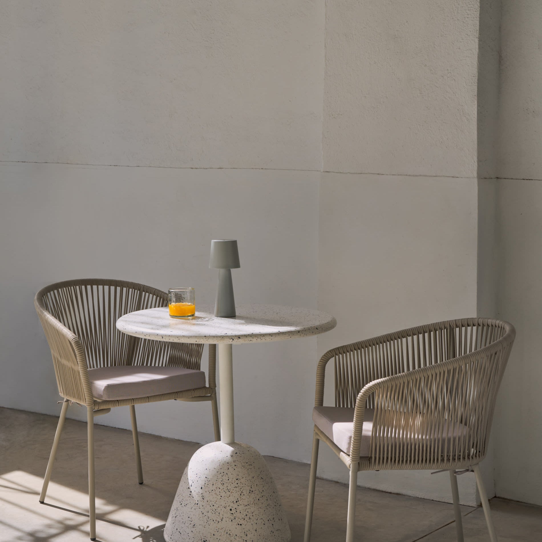 Kave Home Yanet Tuinstoel - Ecru