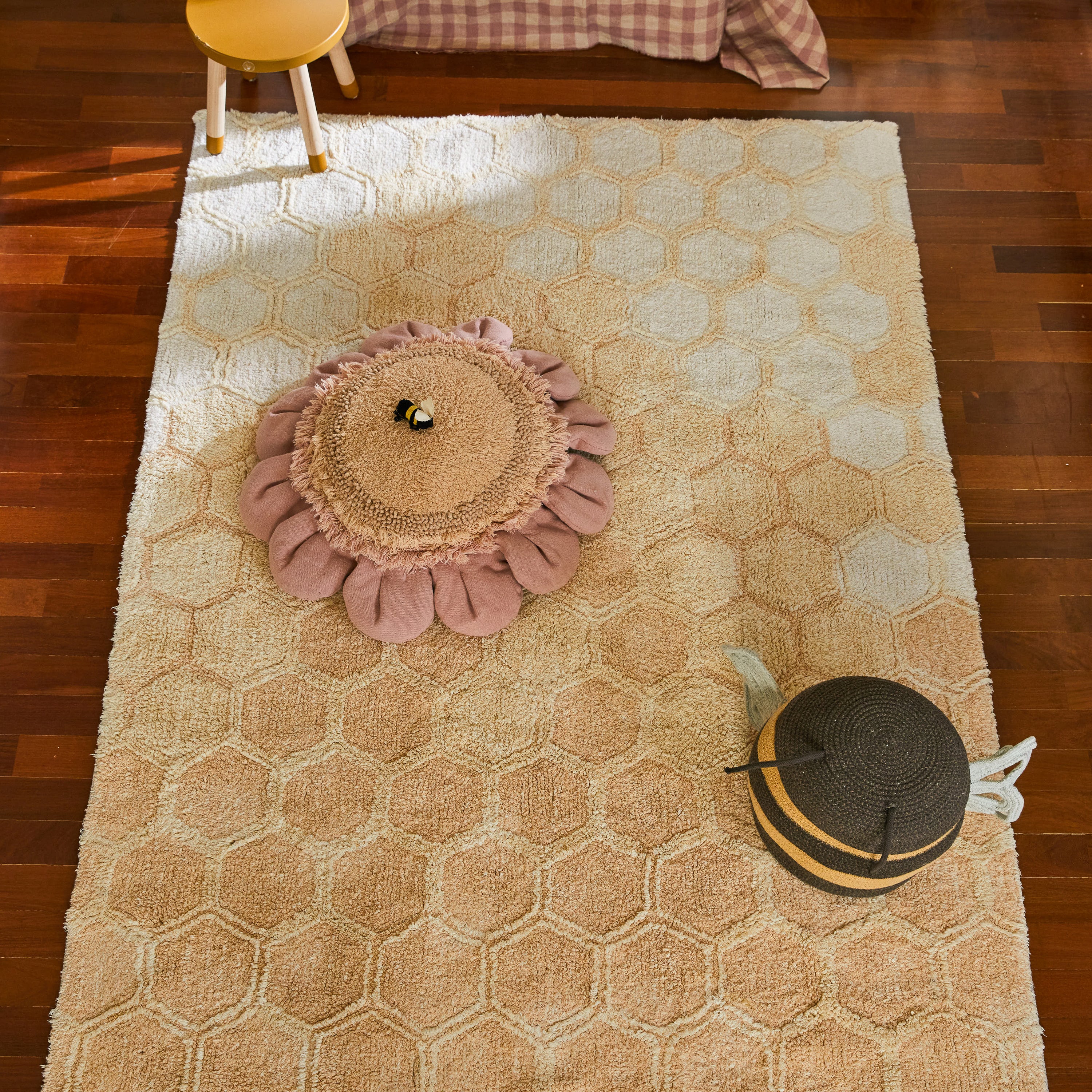 Lorena Canals Planet Bee Vloerkleed 140 x 200 cm - Sweet Honey