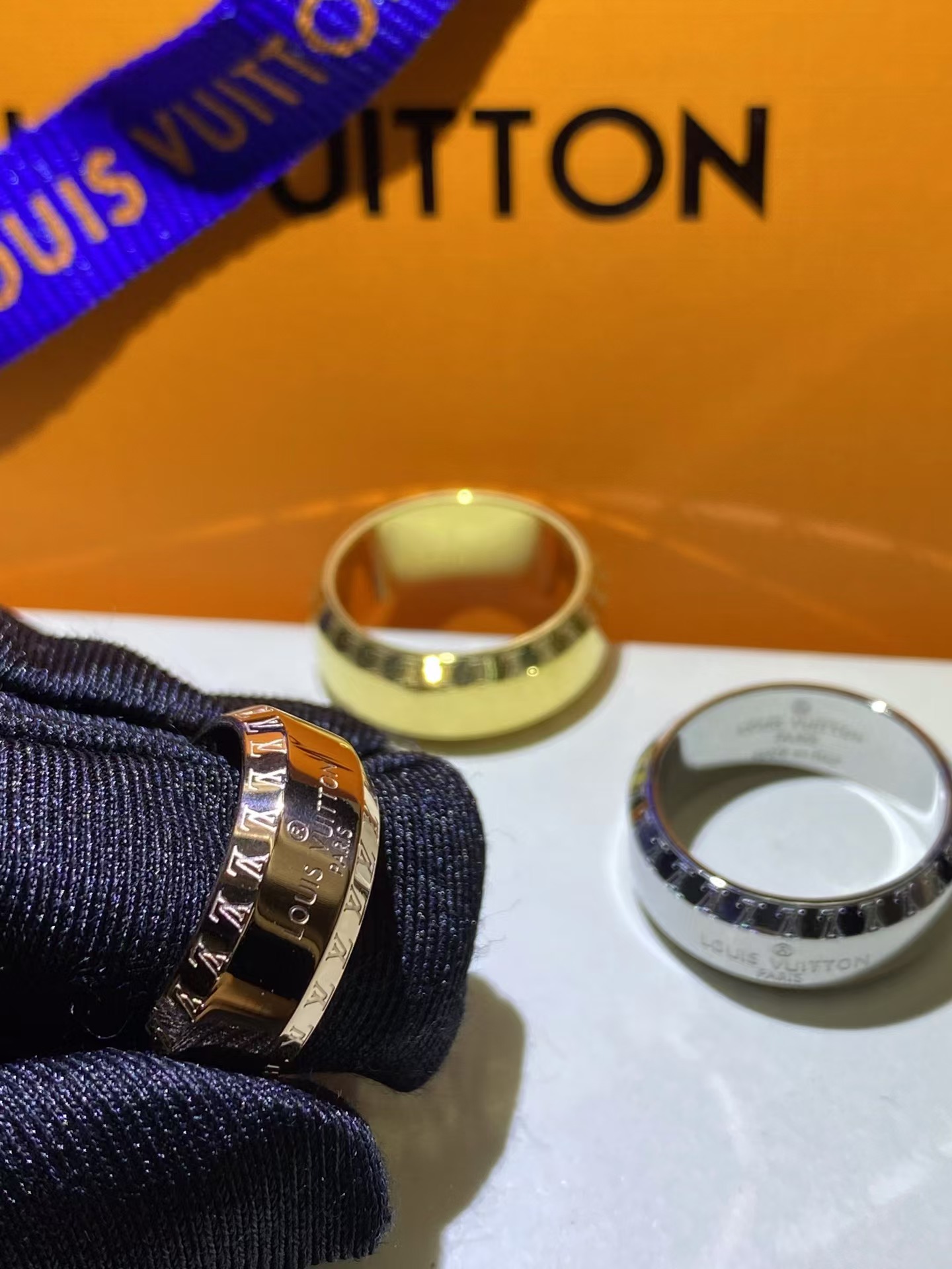 Louis Vuitton Unisex Wide Ring - Original Replica Club
