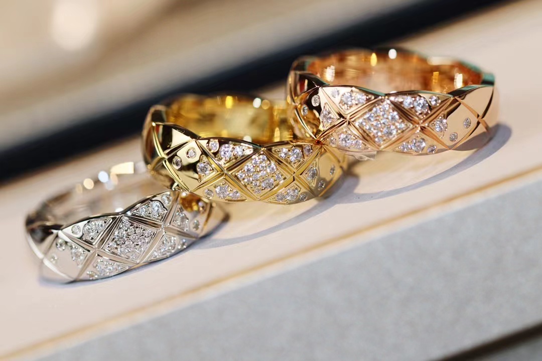 Chanel Diamond Coco Crush Ring - Wide - Original Replica Club