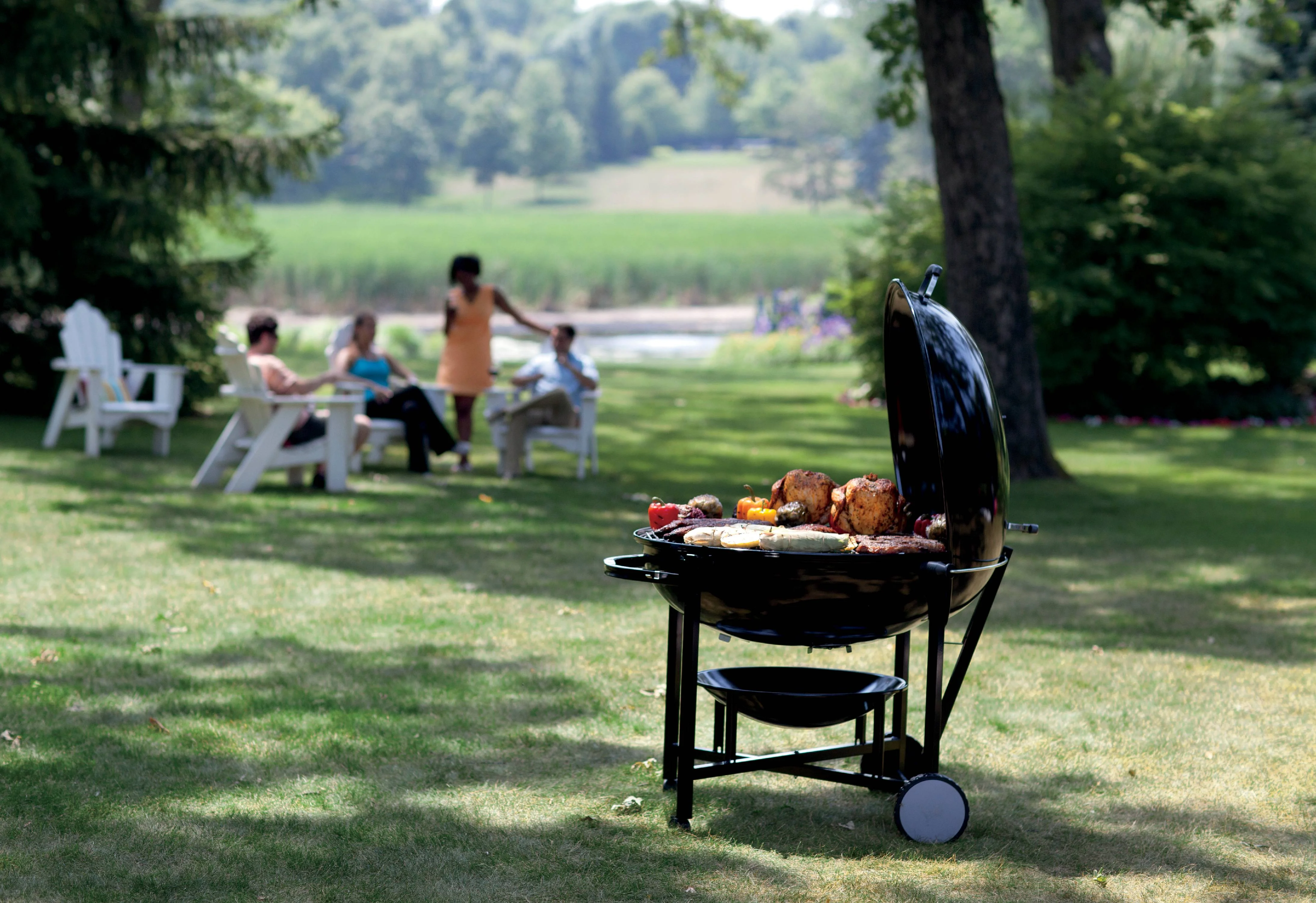 Weber Ranch Kettle 37'' Charcoal Grill - Image 3