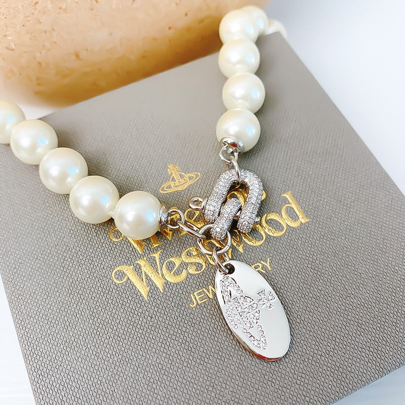 Vivienne Westwood Horseshoe Clasp Saturn Pearl Necklace - Original Replica Club