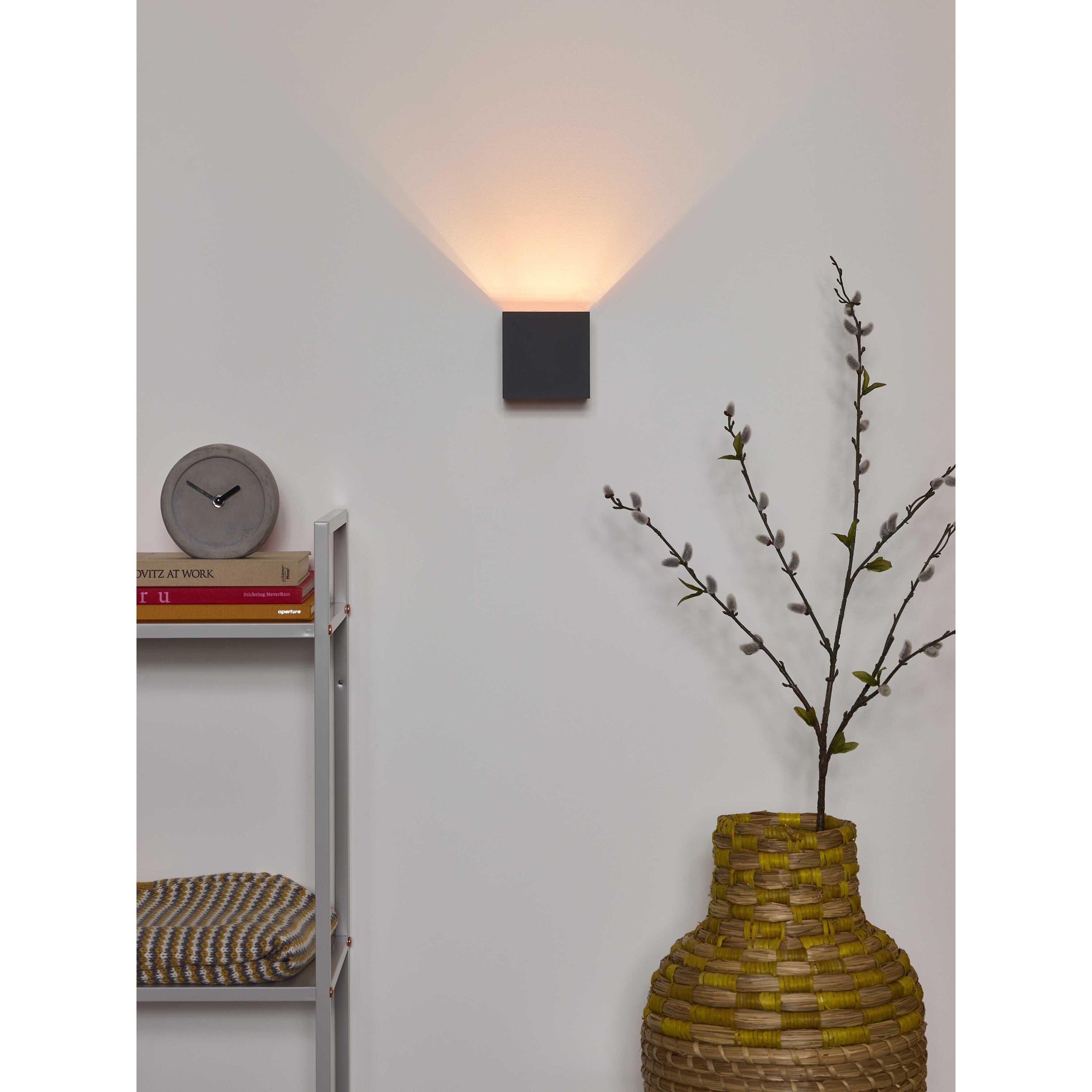 Xio wandlamp vierkant wit