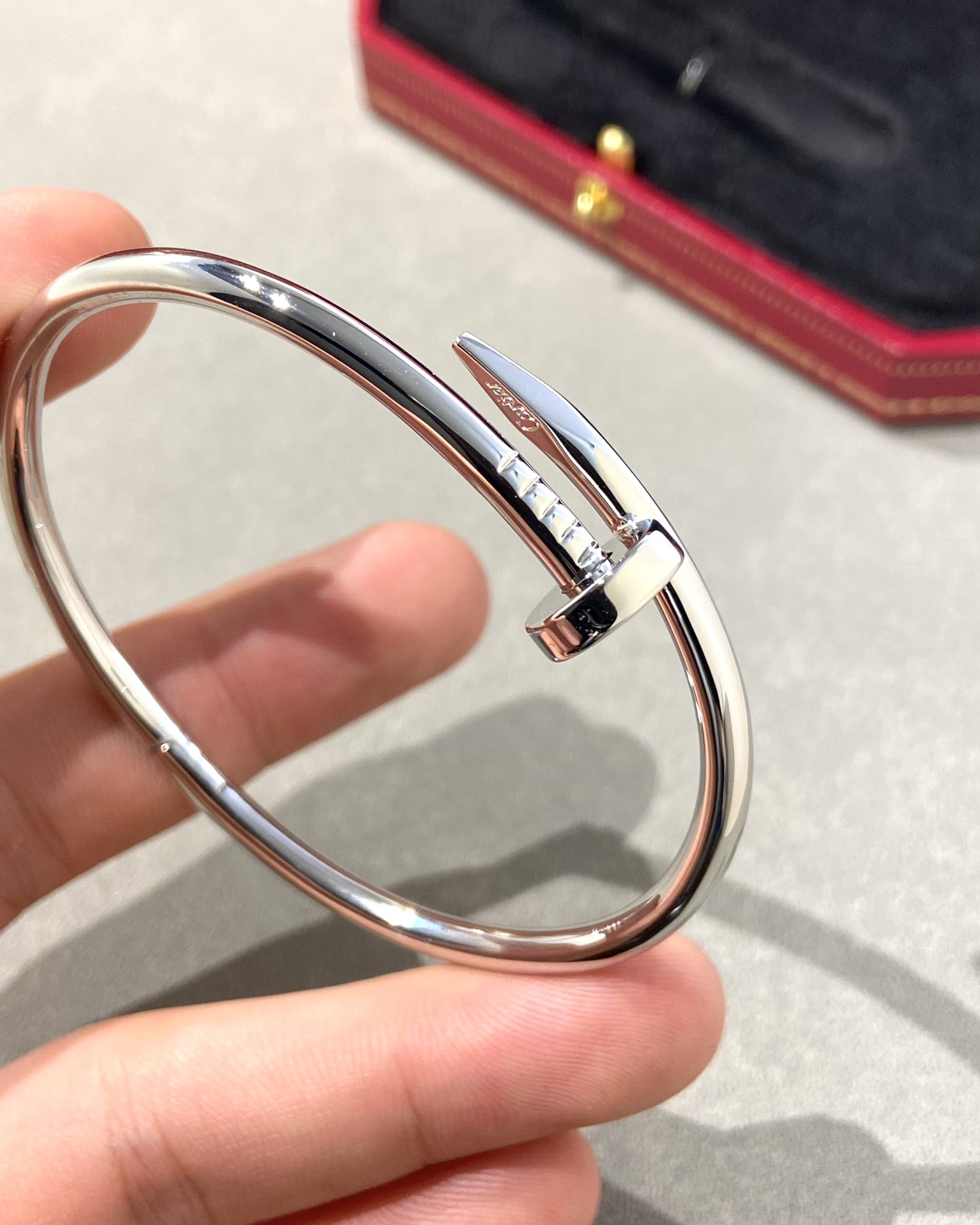 Cartier Smooth Juste un Clou Nail Bracelet - Original Replica Club