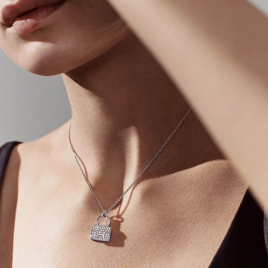 Replicate Amulettes Constance pendant(1:1 replica) - Original Replica Club