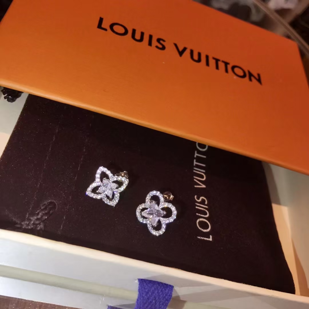 Louis Vuitton Asymmetrical Diamond Stud Earrings - Original Replica Club