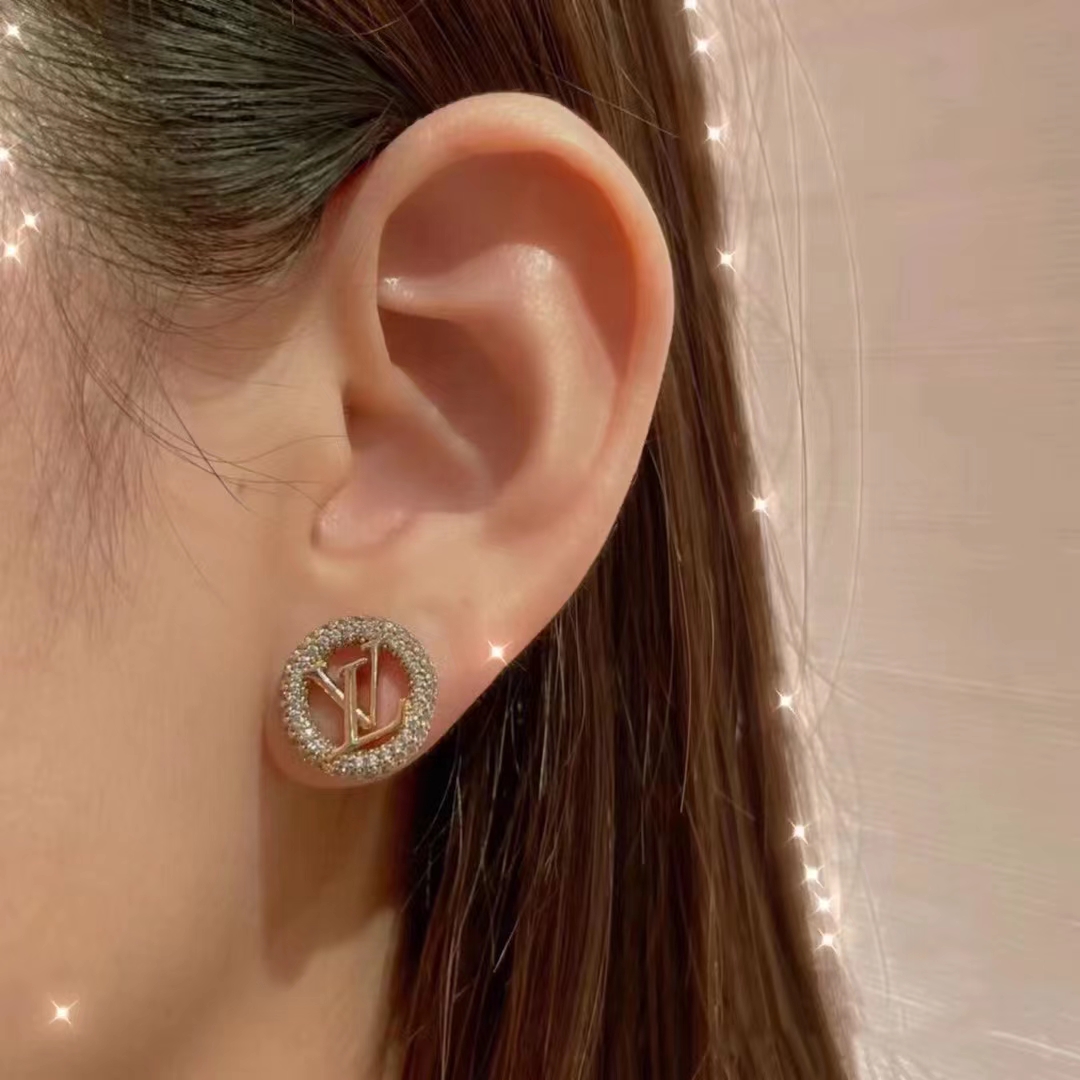 Louis Vuitton Diamond Paved Round Stud Earrings - Original Replica Club