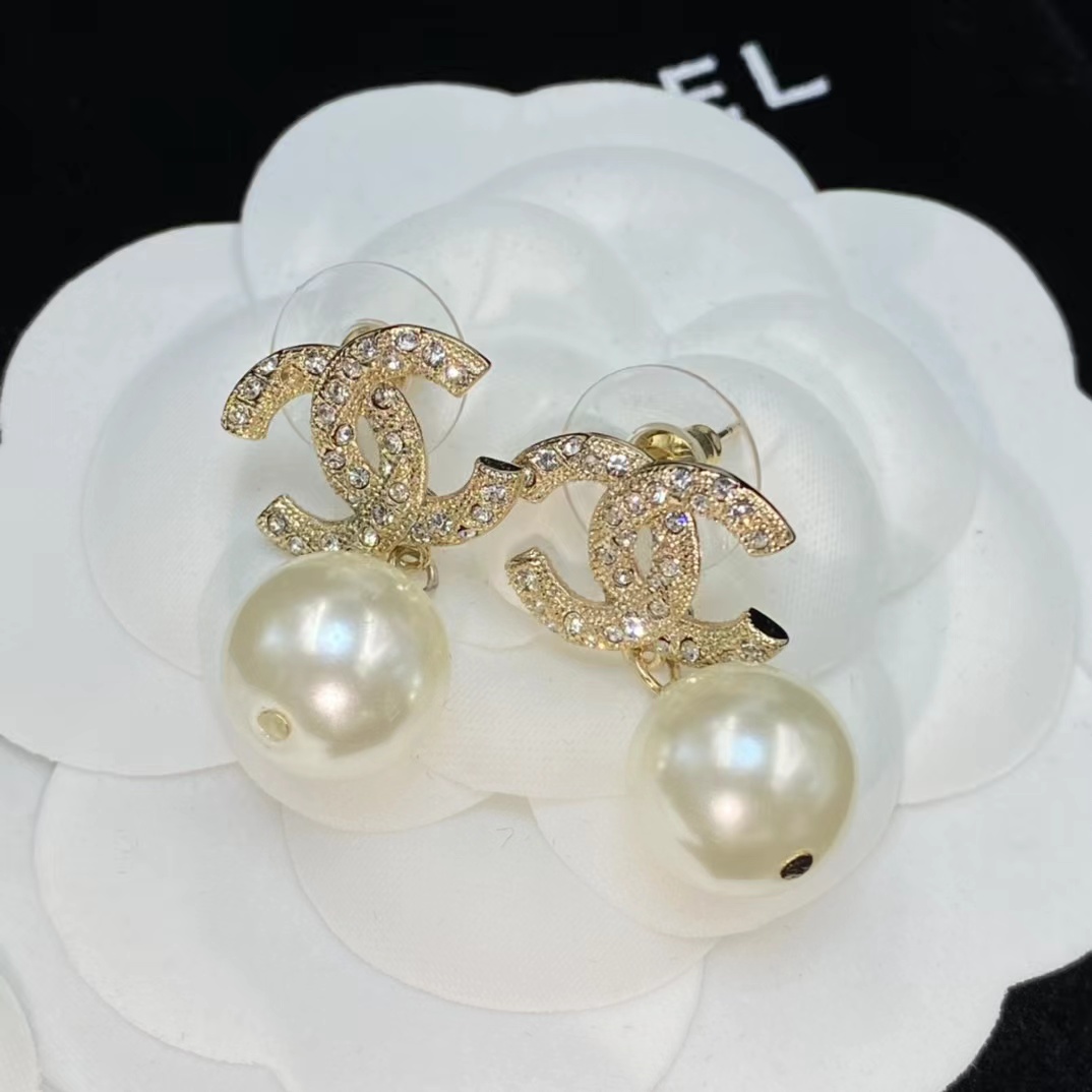 Chanel Classic Pearl Dangle Earrings - Original Replica Club