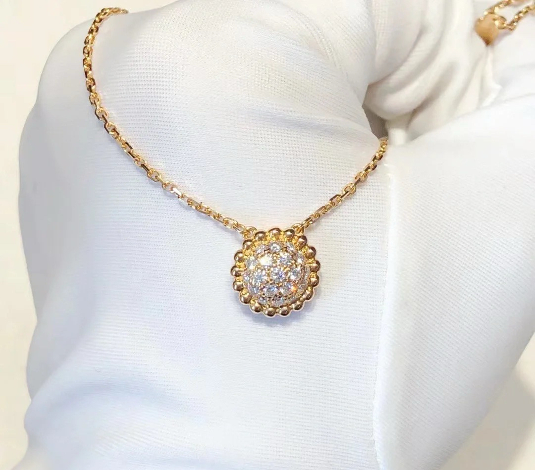 VCA Perlee Diamond Pendant Necklace - Original Replica Club