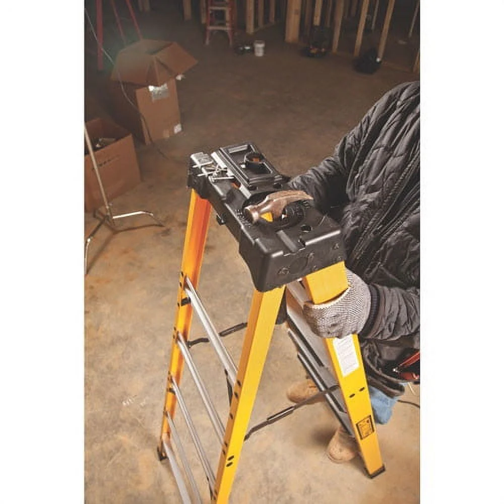 Dewalt 4-foot Fiberglass Step Ladder, Type Ia, 300-pound Load Capacity, Dxl3010-04 - Image 2