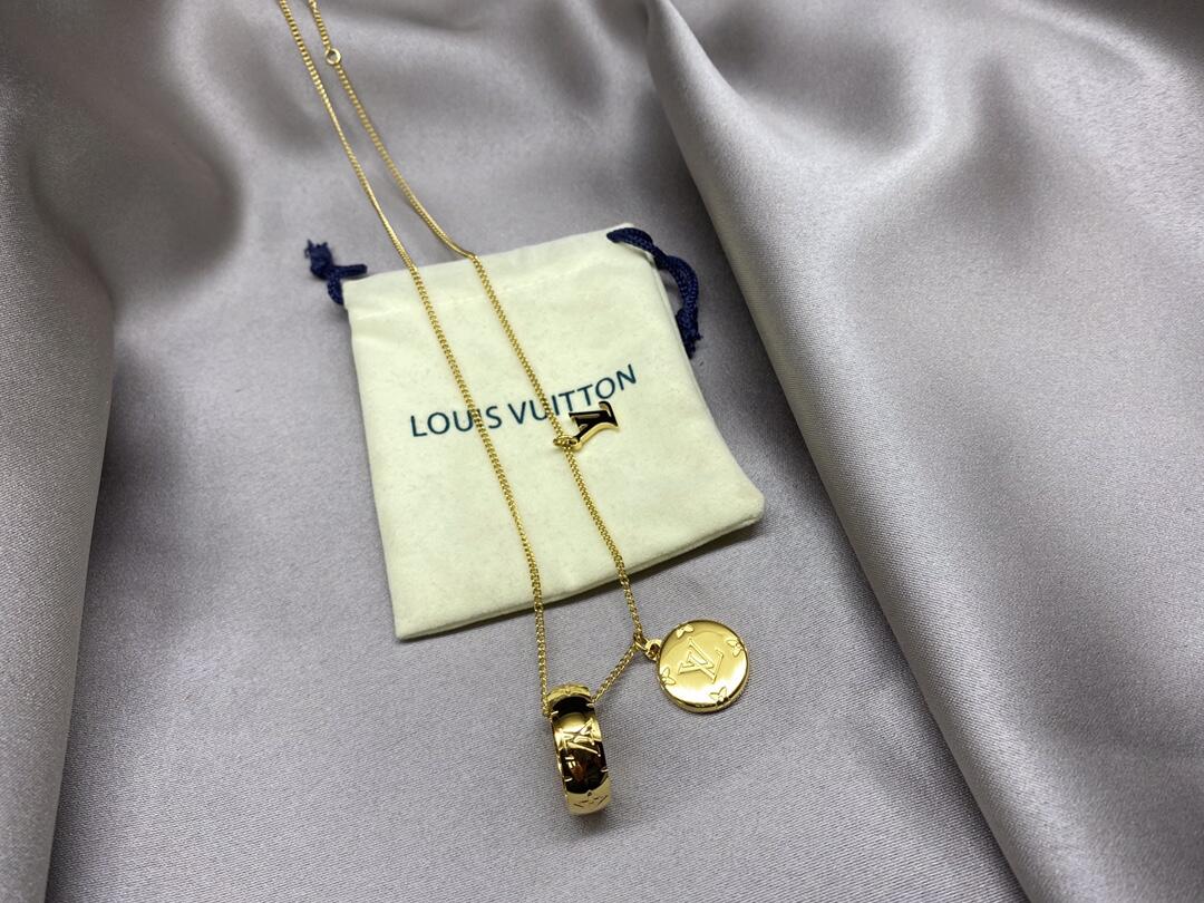 Louis Vuitton Three Pendents Monogram Necklace - Original Replica Club