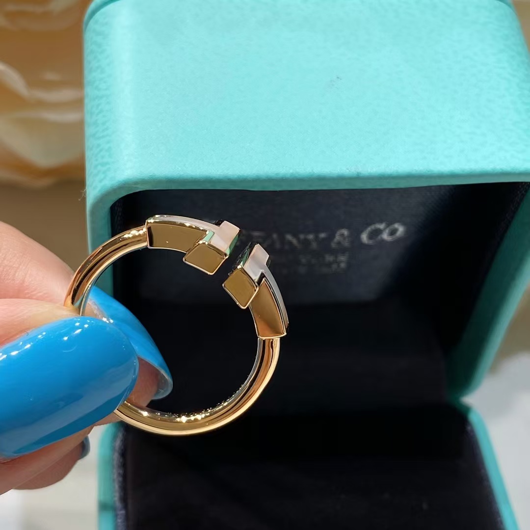 Tiffany Mother of Pearl Double T Ring - Original Replica Club