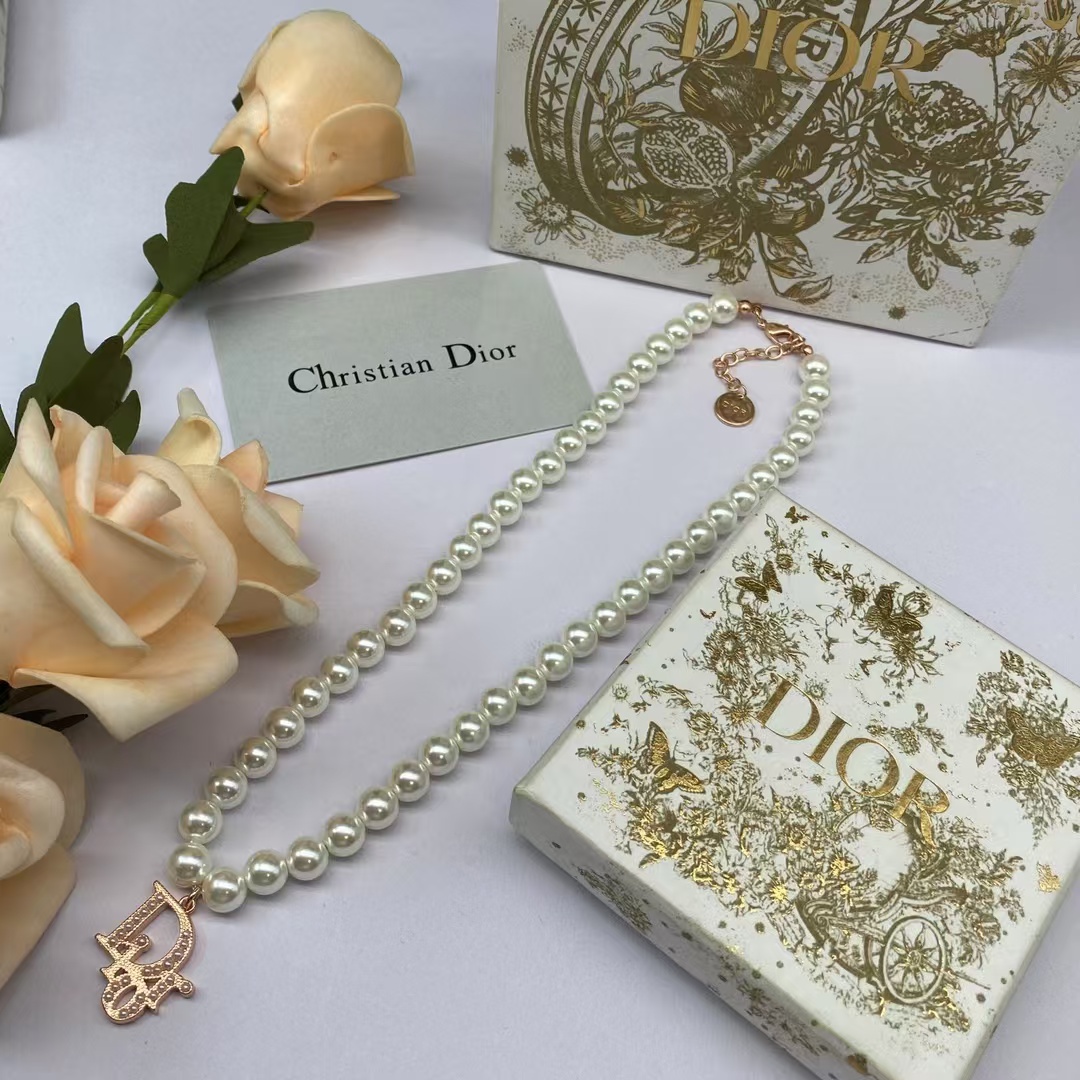 Dior Letters Pendant Pearl Necklace - Original Replica Club