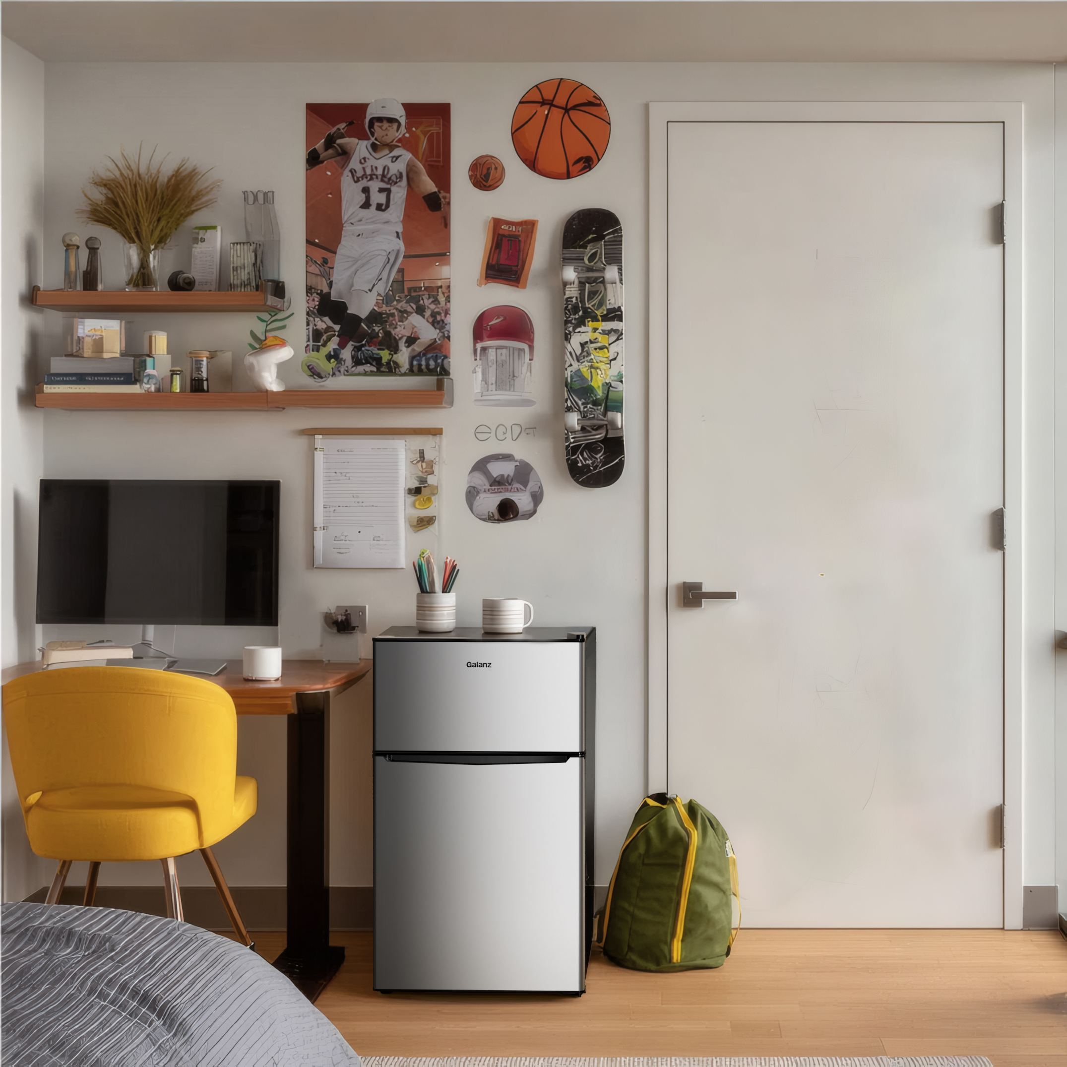 Galanz 3.1 Cu ft Two Door Mini Fridge, Black, New - Image 16