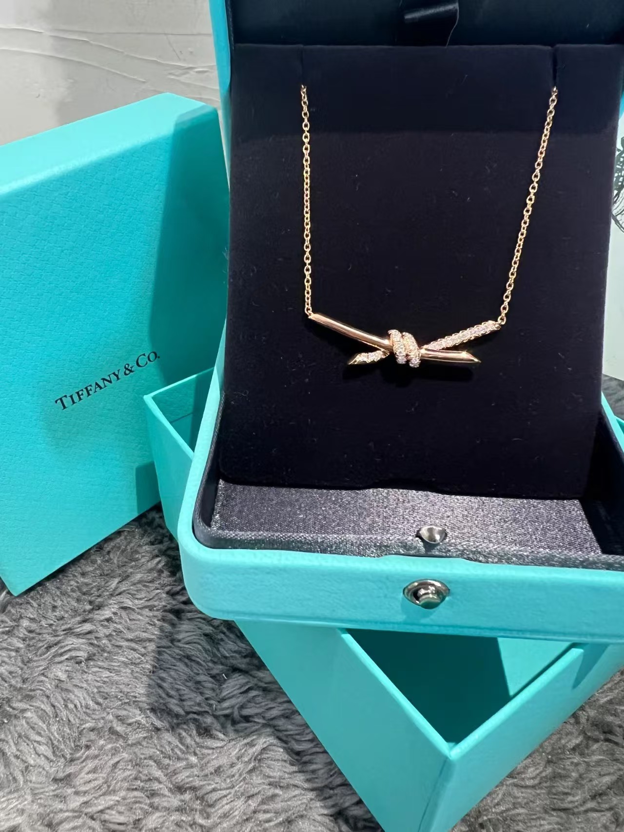Tiffany Knot Pendant Necklace - Original Replica Club