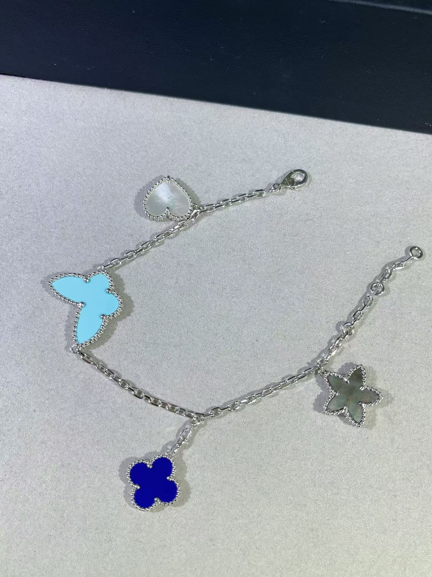 VCA Limited Version Lucky Alhambra Bracelet, 4 Motifs - Original Replica Club