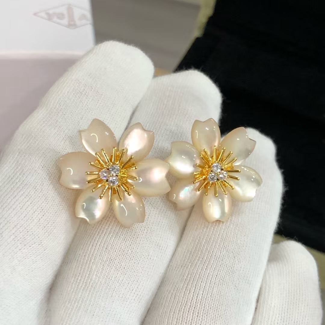 VCA Rose de Noël Christmas Earrings - Original Replica Club
