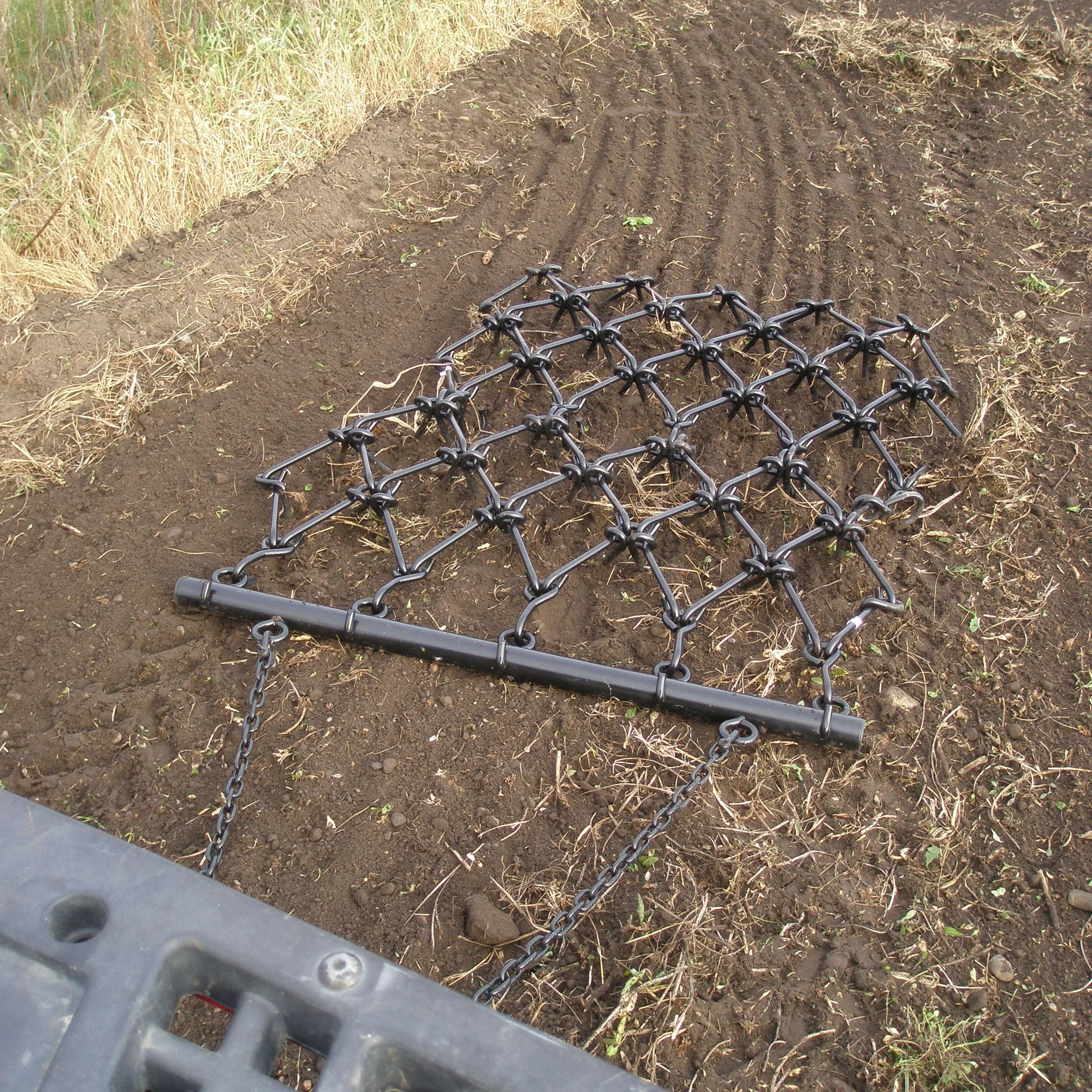 Field Tuff 4'x4' Steel Drag Rake Field Leveling Harrow with 1/2" Teeth - Image 3