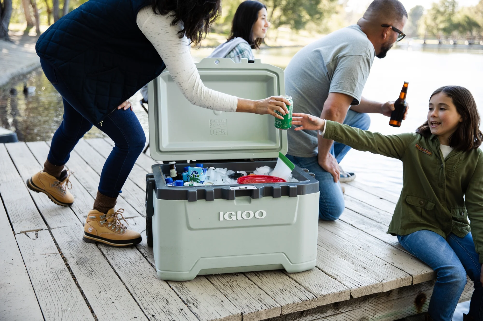 Igloo 52 QT Overland Ice Chest Cooler with Wheels, Gray - Image 22