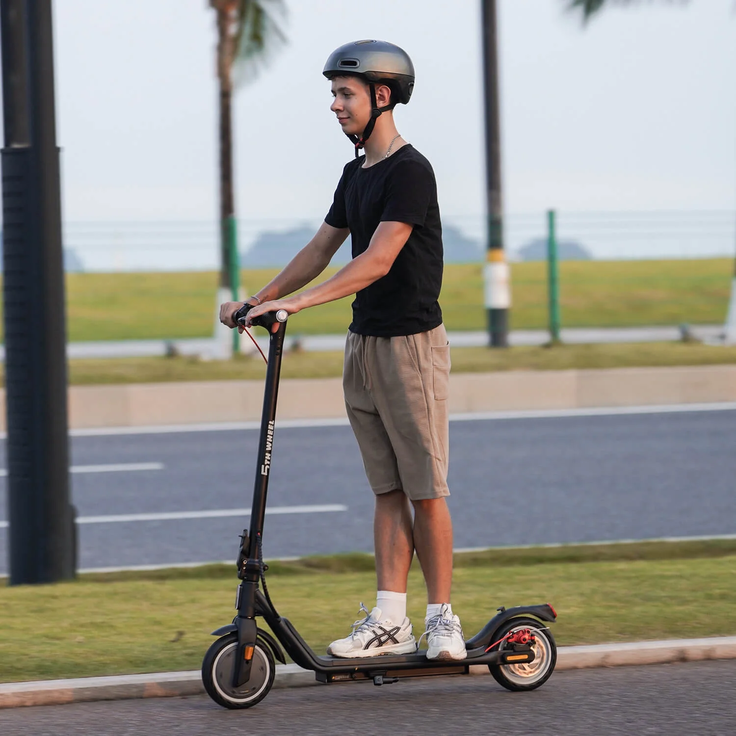 5TH WHEEL W16S 300W Electric Scooter with Turn Signal, 8.5” Solid Tires, 18mph & 12Miles Range, Folding Commuting E-Scooter for Adults with APP Control - Image 9