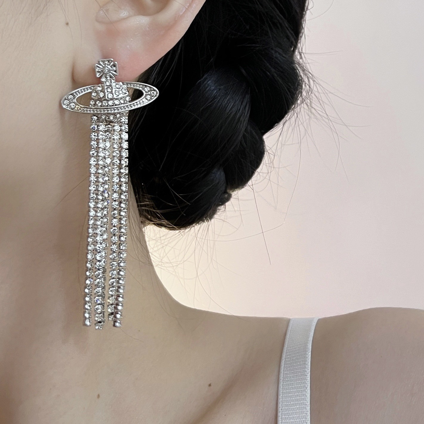 Vivienne Westwood Party Queen Rhinestone Tassel Saturn Earrings - Original Replica Club