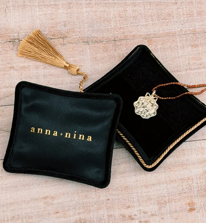 Gift Box Velvet Black