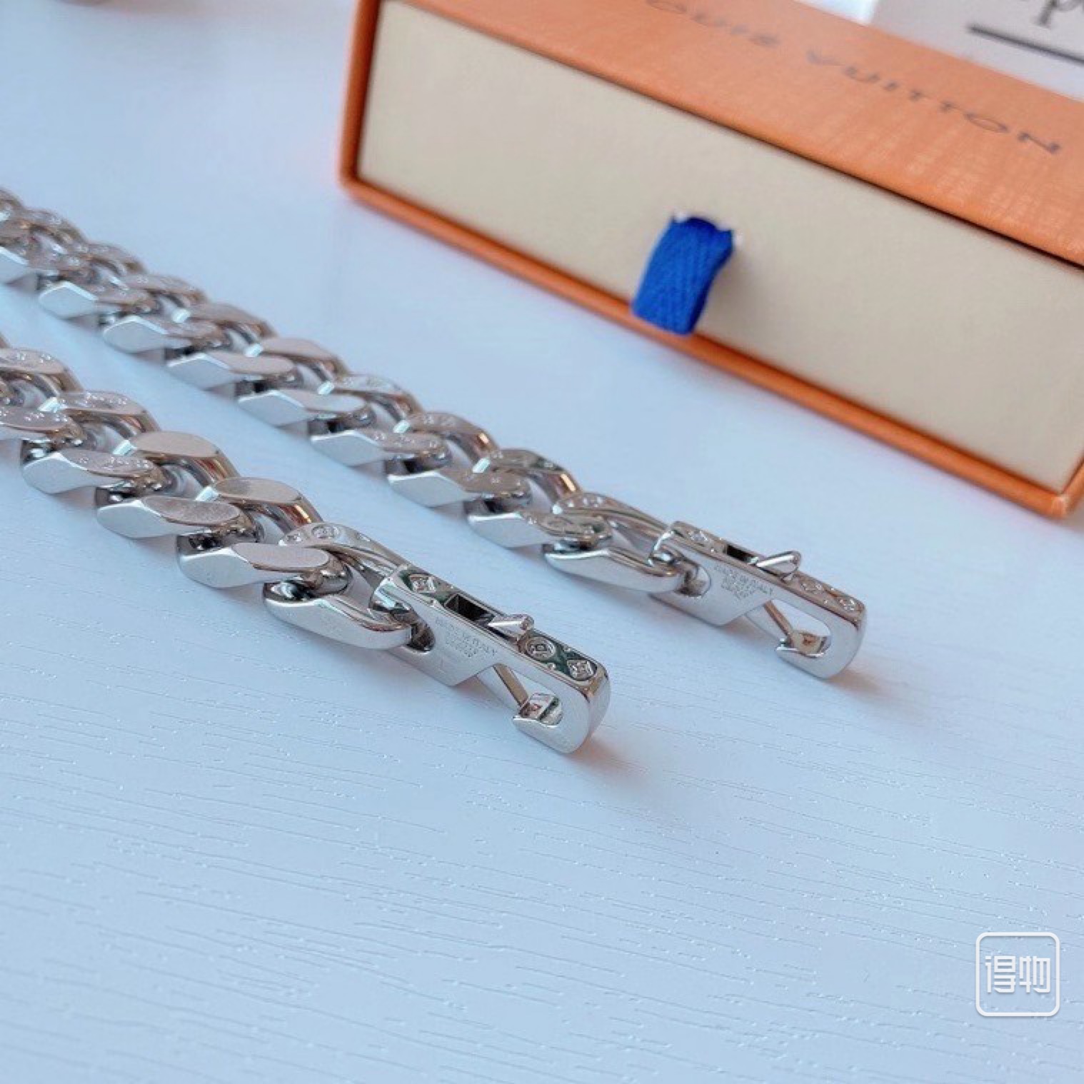 Louis Vuitton Flat Chunky Cuban Chain Bracelet Necklace Mens - Original Replica Club