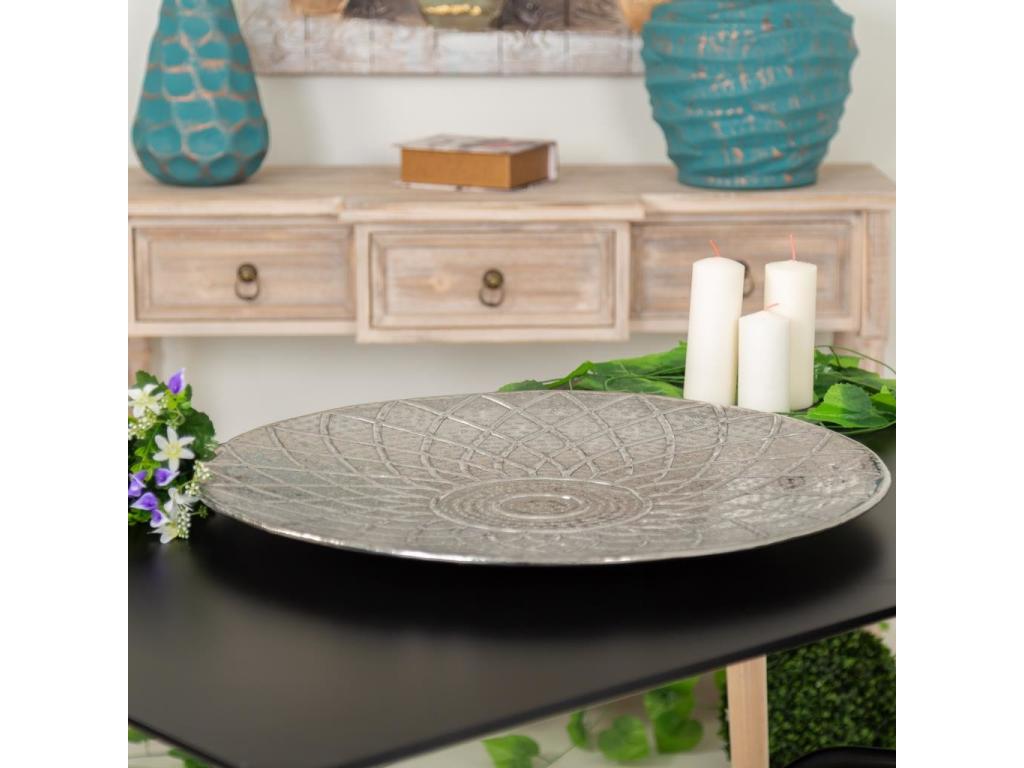 Plato decorativo de metal