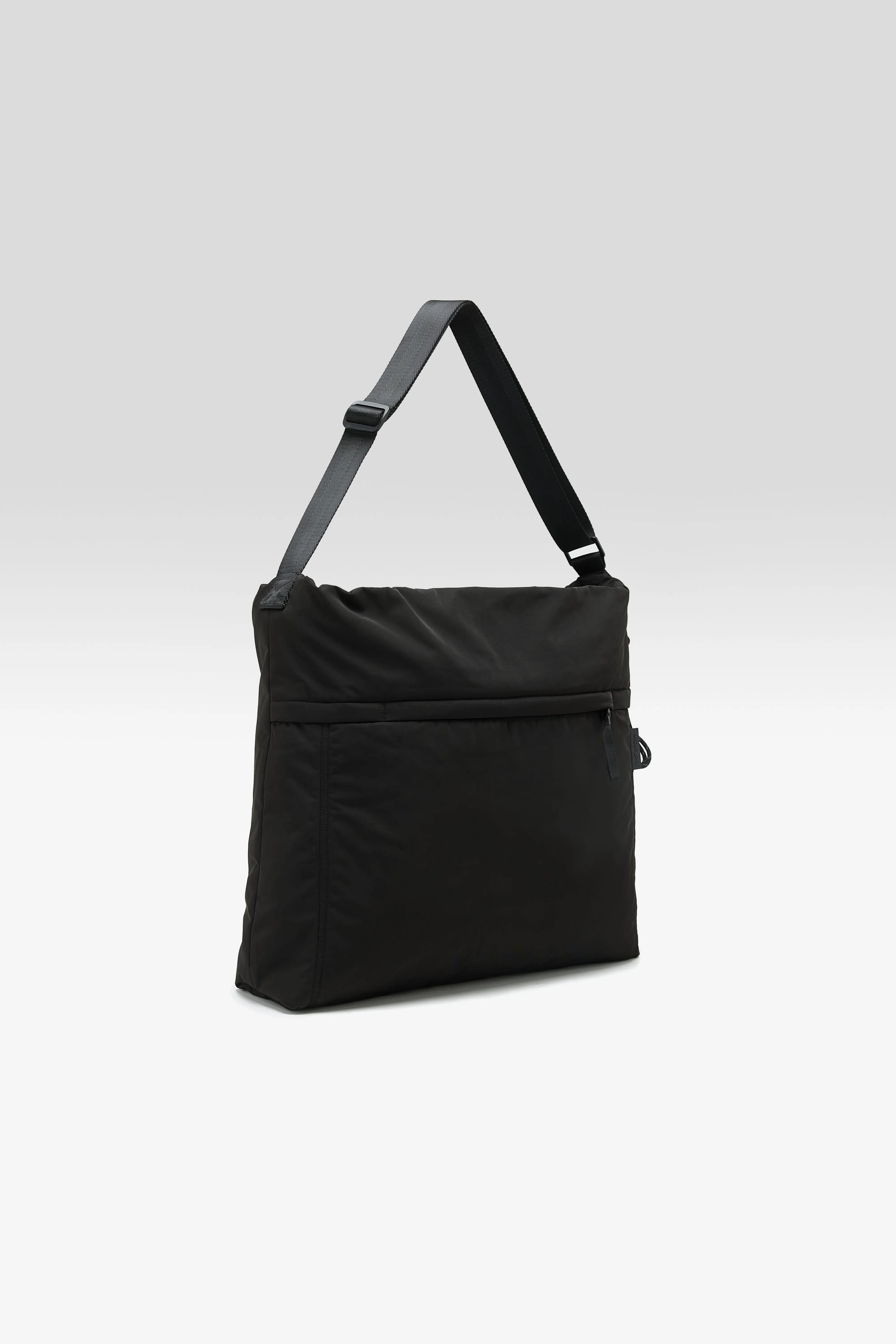 Bellerose Hendem shoulder bag (261 / M / BLACK)