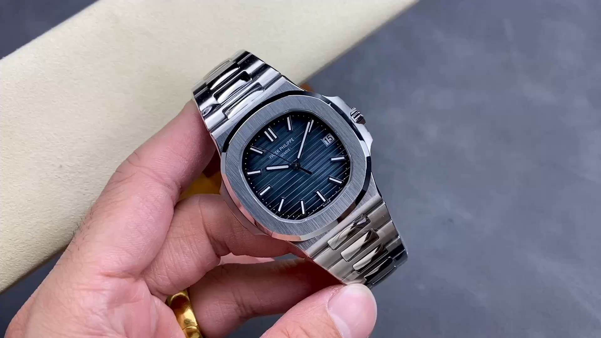 Replica Patek Philippe Nautilus 5711 1A Blue Dial 40mm Mens Watch