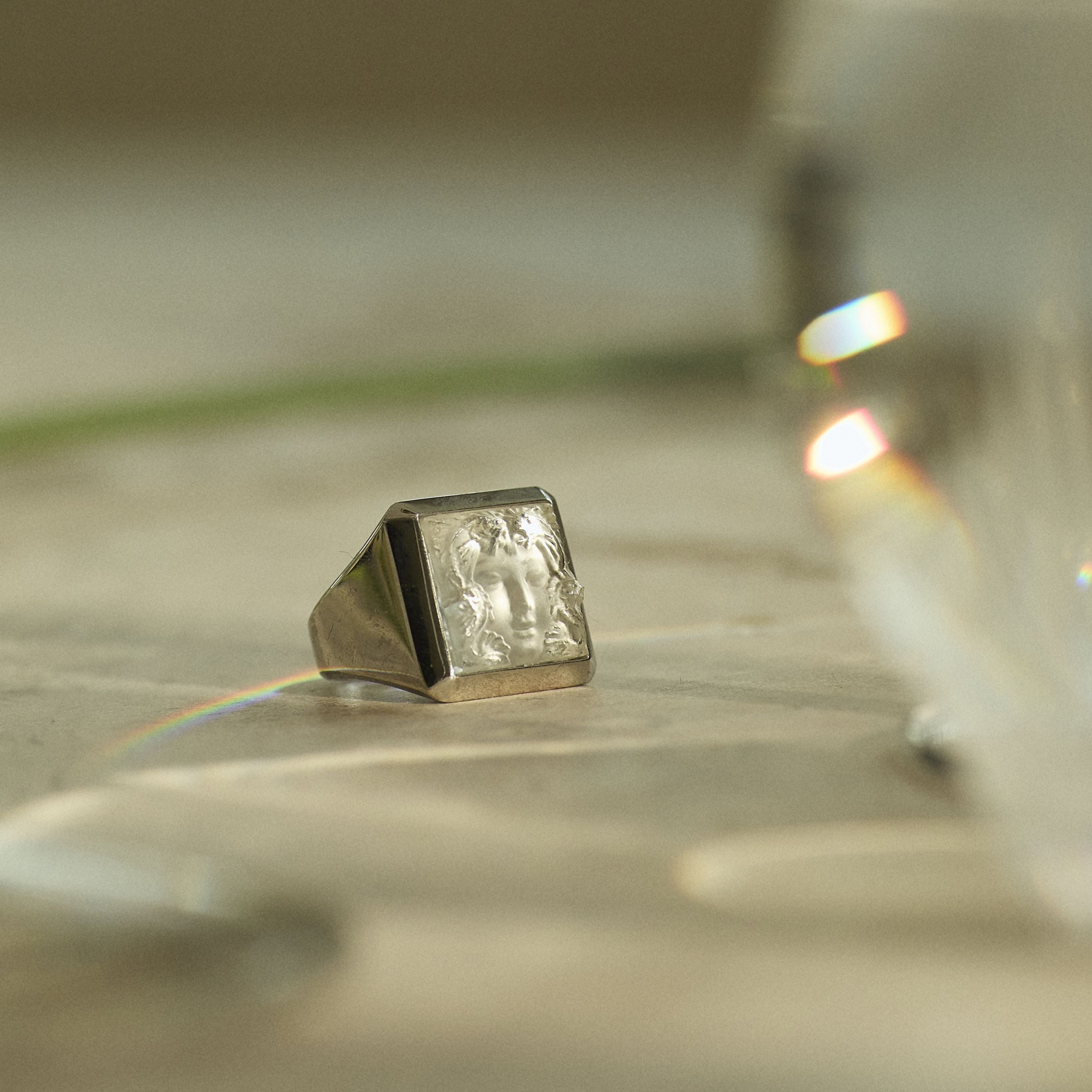 BAGUE CHEVALIÈRE ARÉTHUSE - CRISTAL INCOLORE, ARGENT