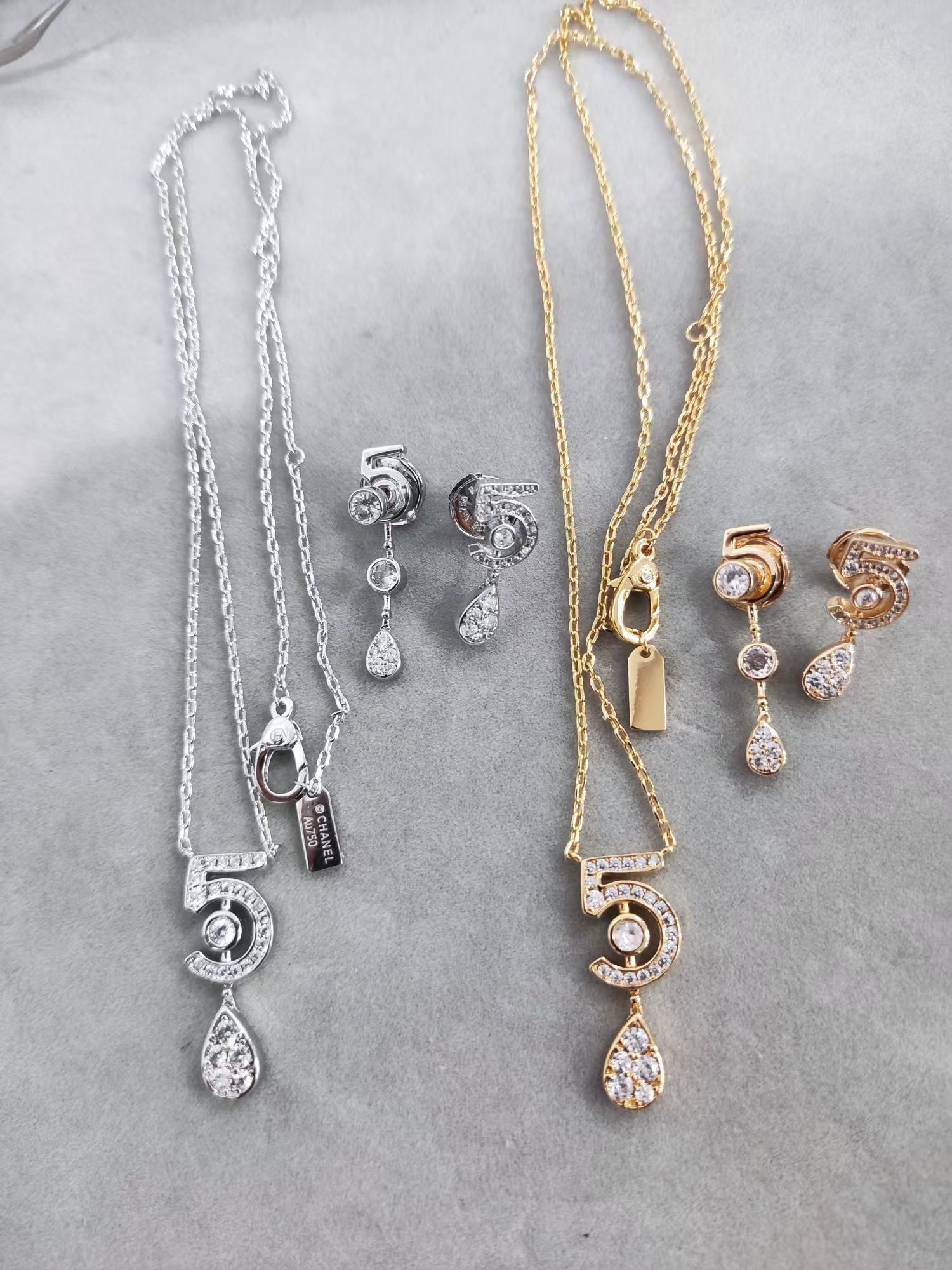 Chanel NO.5 Teardrop Pendant Necklace - Original Replica Club
