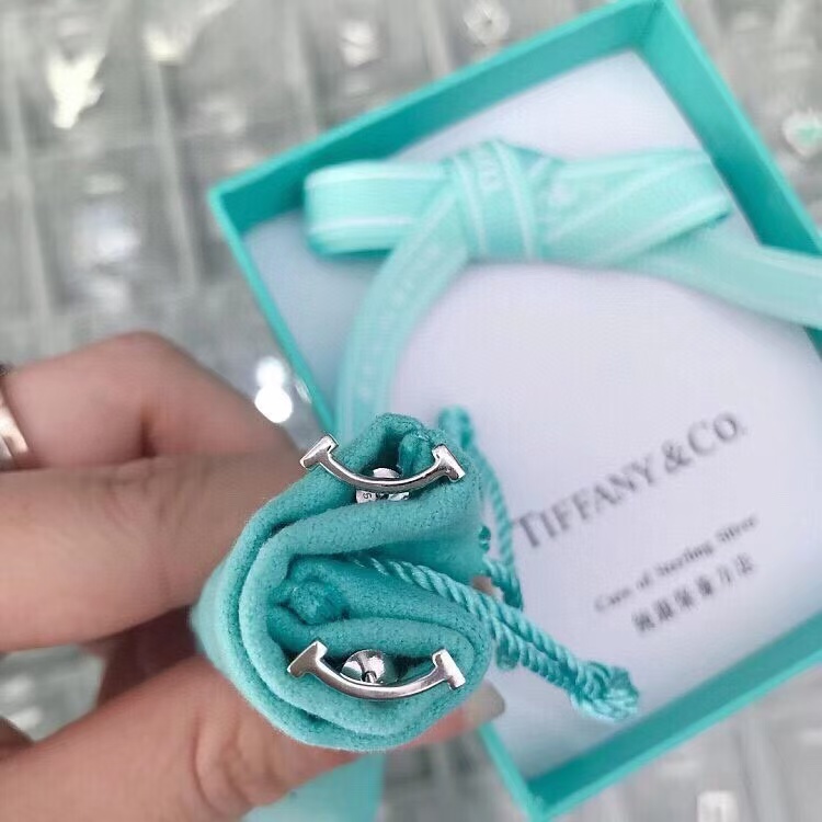 Tiffany T Smile Earrings - Original Replica Club