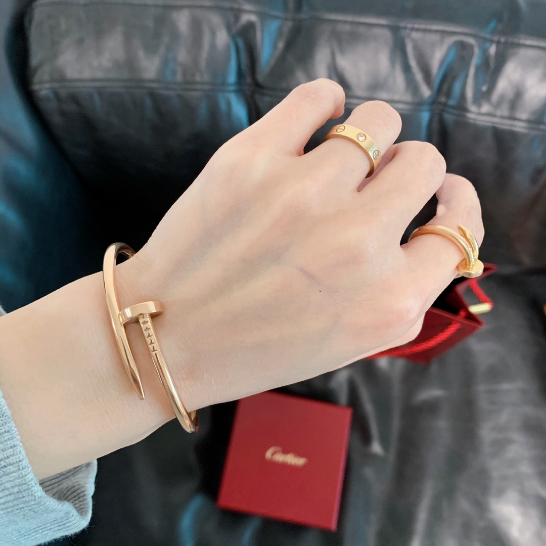 Cartier Smooth Juste un Clou Nail Bracelet - Original Replica Club