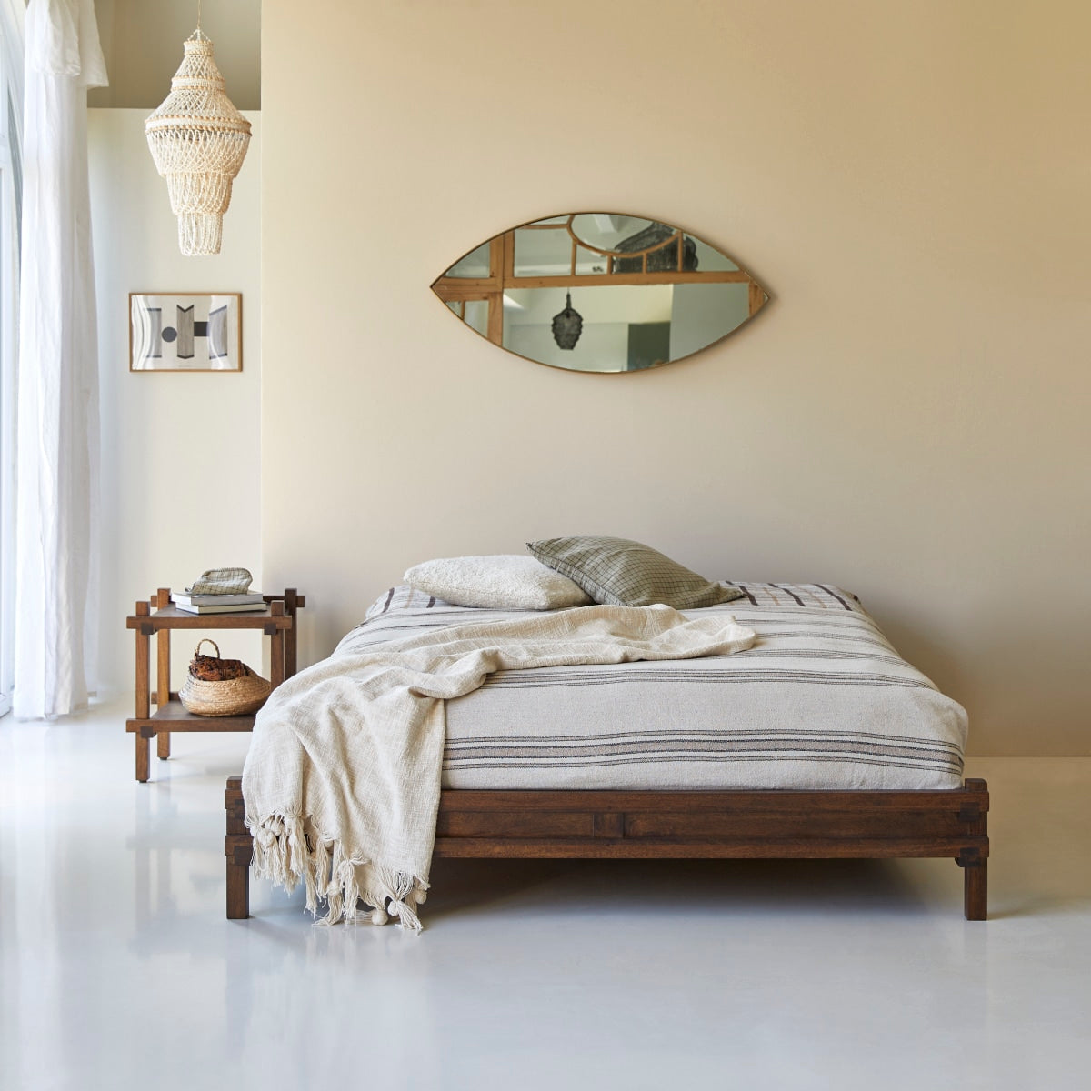 Tikamoon - Arko - Bed van massief mangohout bed 160 x 200 cm