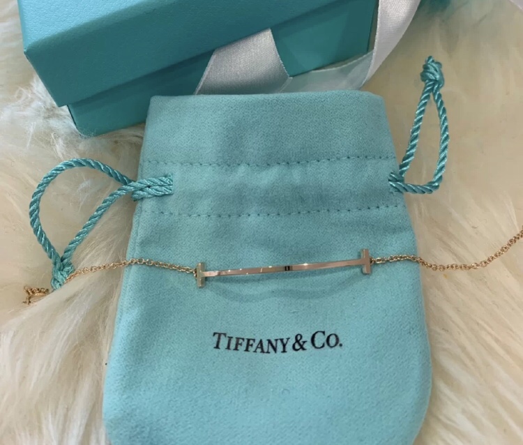 Tiffany No Diamond Smooth T Bracelet - Original Replica Club