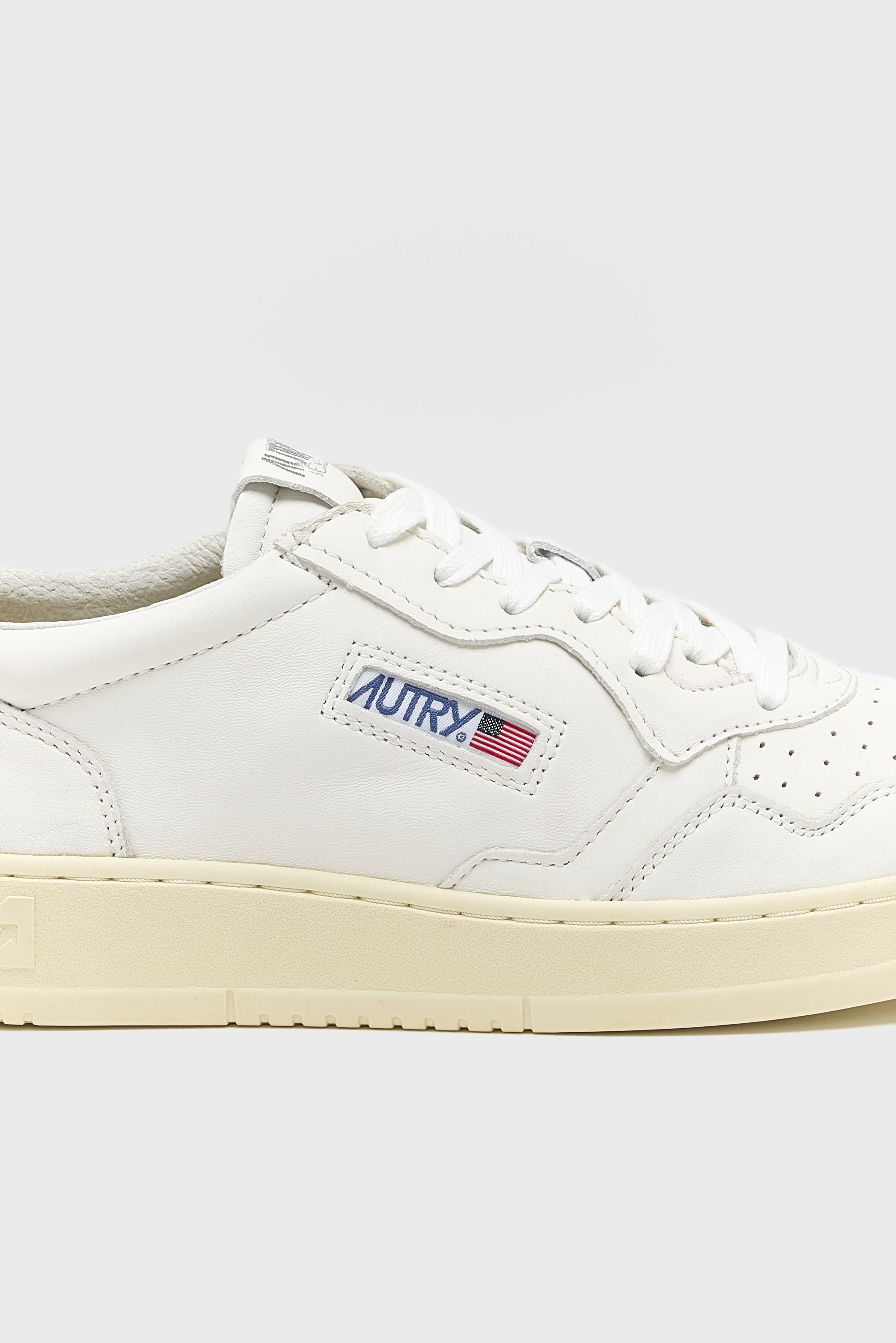 Bellerose Medalist Low for Men  (252 / M / WHITE)