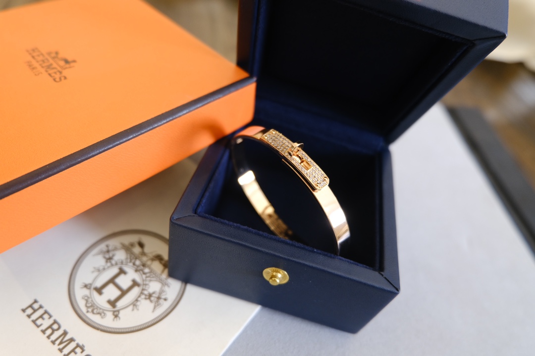 Hermes Kelly Pave Bracelet Bangle - Original Replica Club