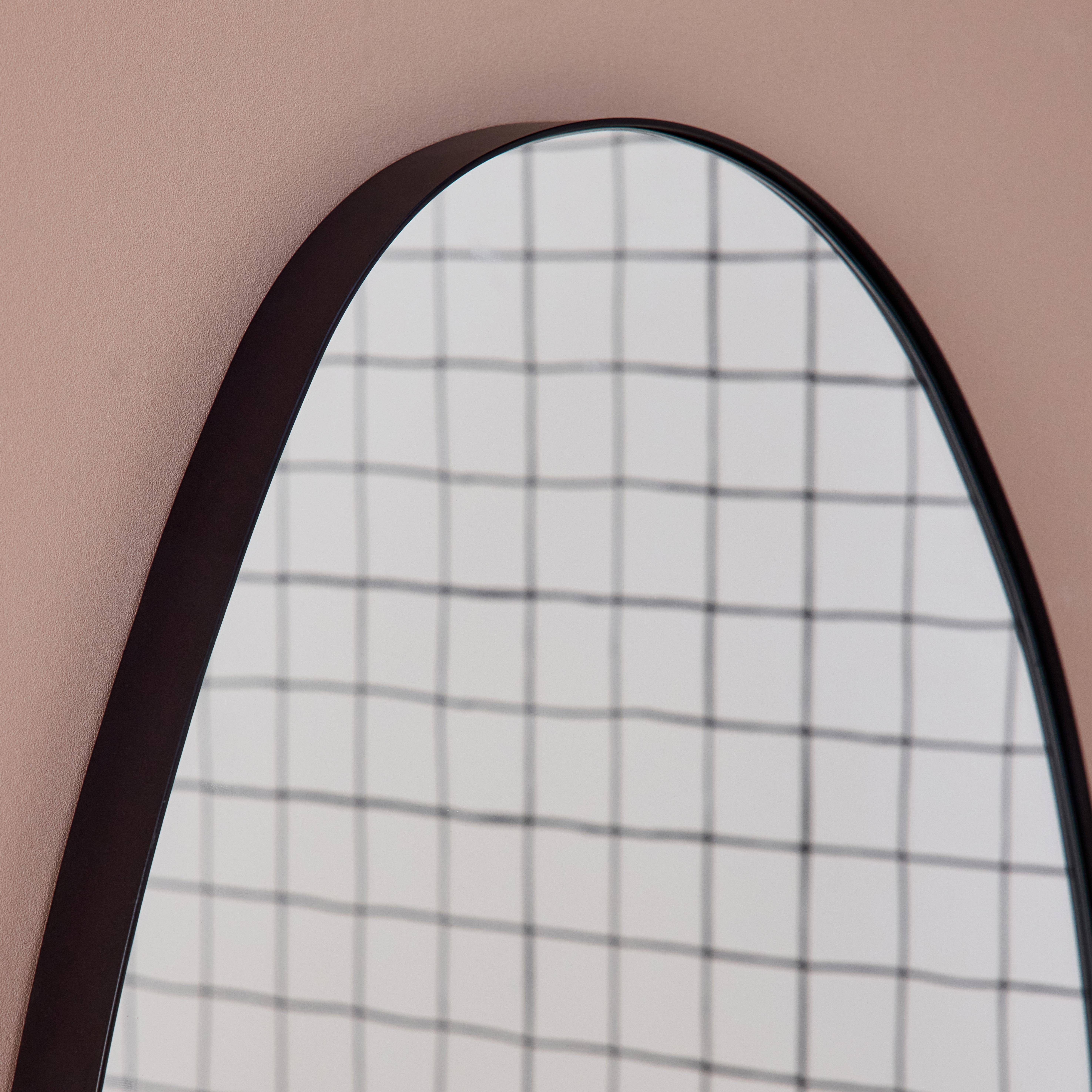 Harper - Espejo de metal negro con forma orgánica decorativo de pared