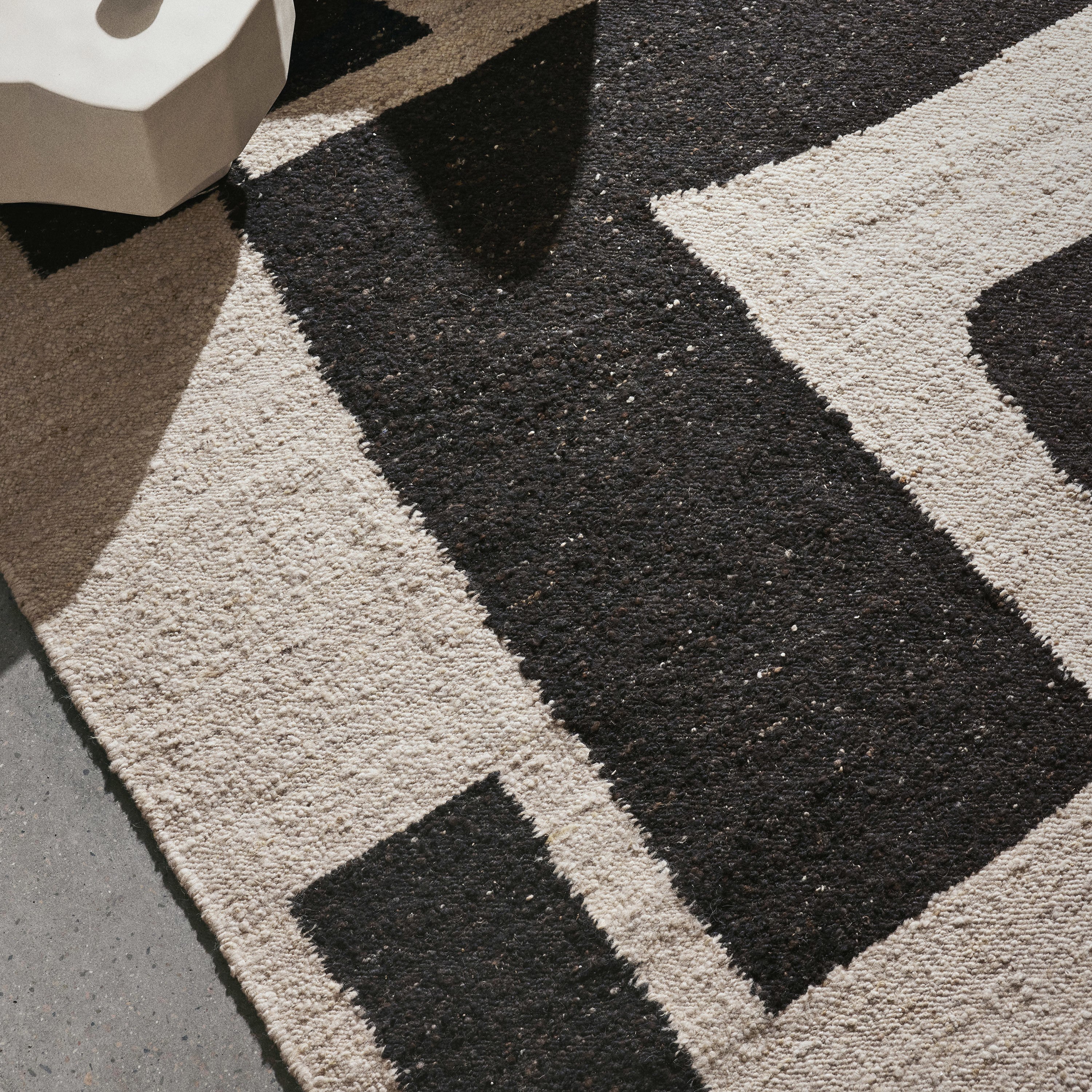 Ferm Living Piece Vloerkeed 200 x 300 cm - Coffee