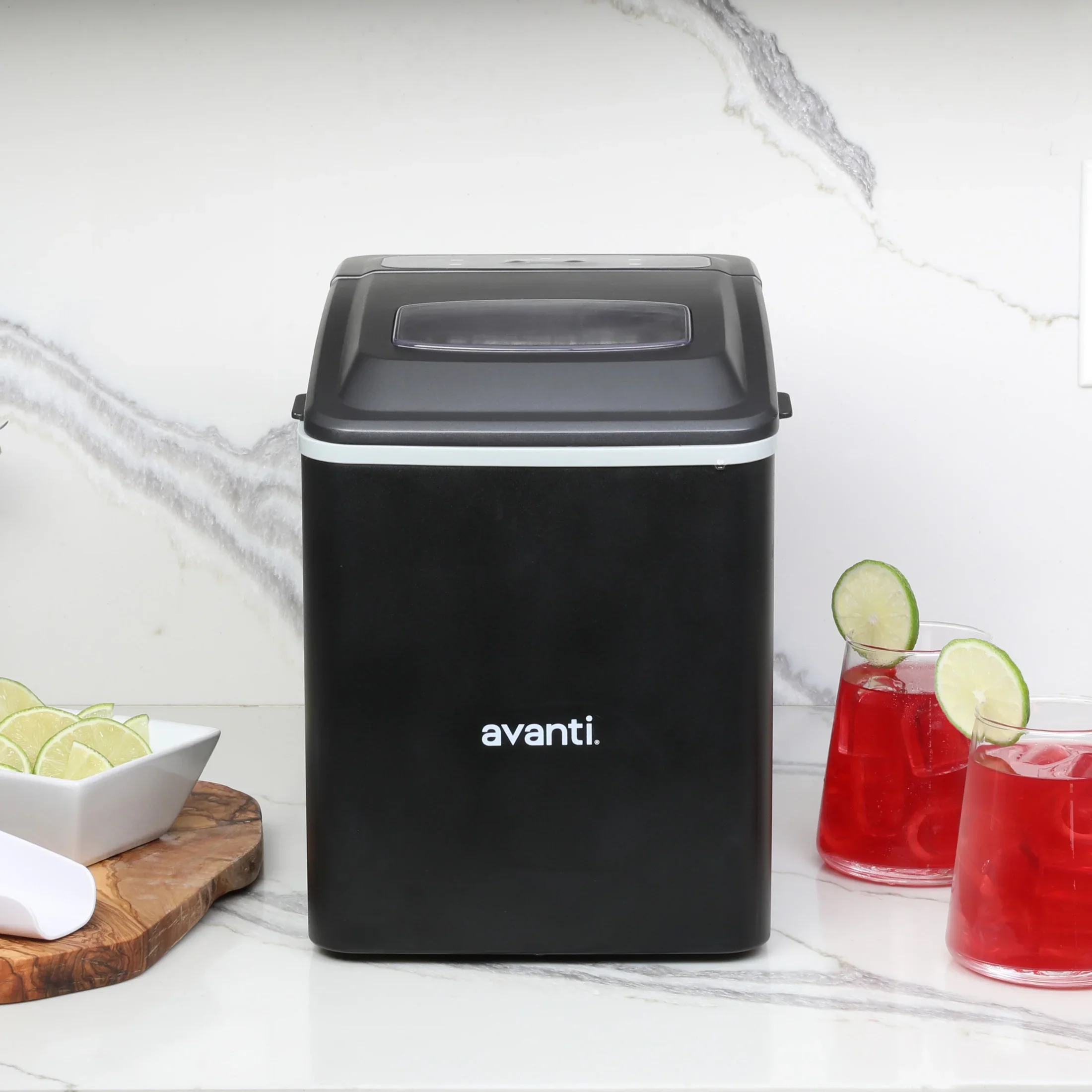 Avanti Mighty Ice 26lb. Countertop Bullet Ice Maker, in Black (AVIM2625BK)