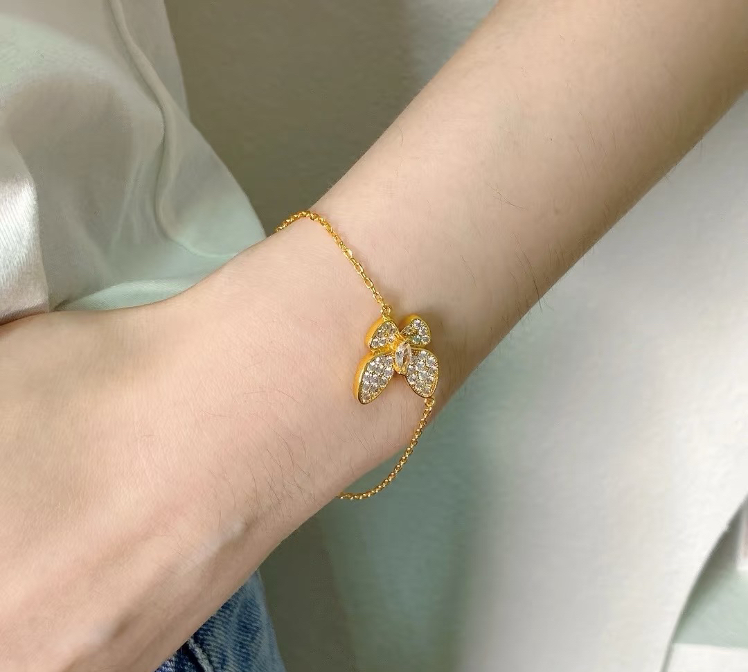 VCA Fauna Sweet Butterfly Bracelet, 1 Motif - Original Replica Club